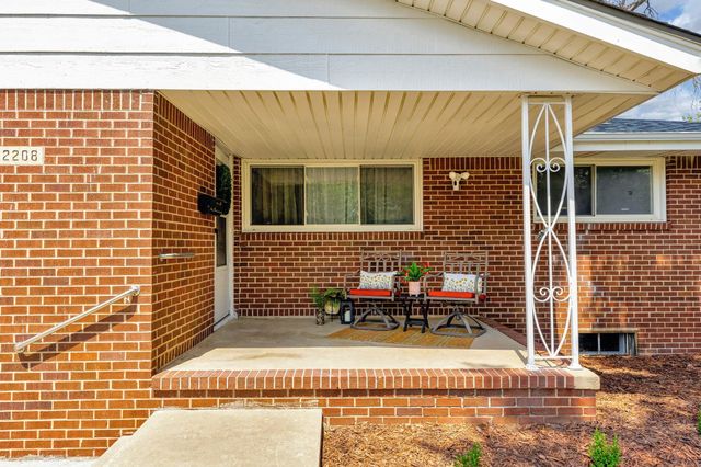 2208 E Blake St, Wichita, KS 67211