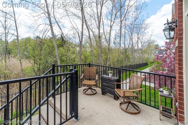 601 Village Lane, Milford, MI 48381