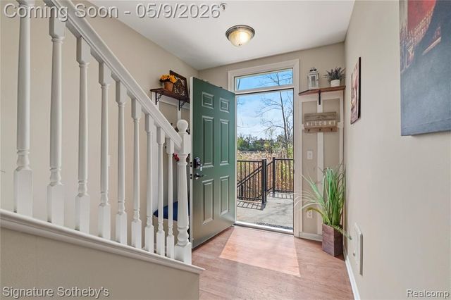 601 Village Lane, Milford, MI 48381