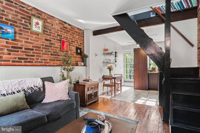 402 S DALLAS ST, Baltimore, MD 21231