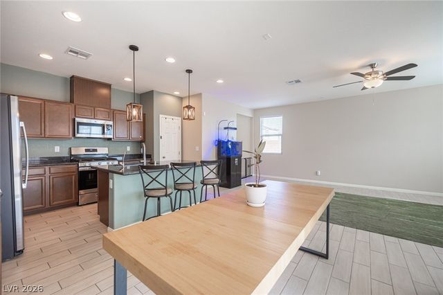 1905 Rini Ridge Avenue, North Las Vegas, NV 89031