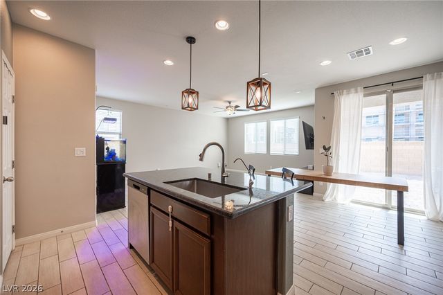 1905 Rini Ridge Avenue, North Las Vegas, NV 89031