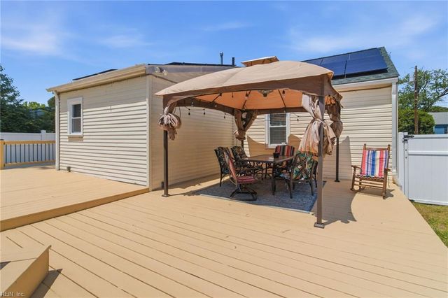 66 Greeneland BLVD, Portsmouth, VA 23701
