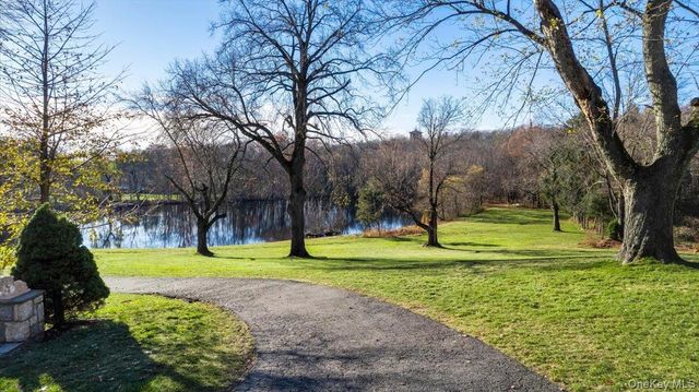 83 Somerstown Road, Ossining, NY 10562