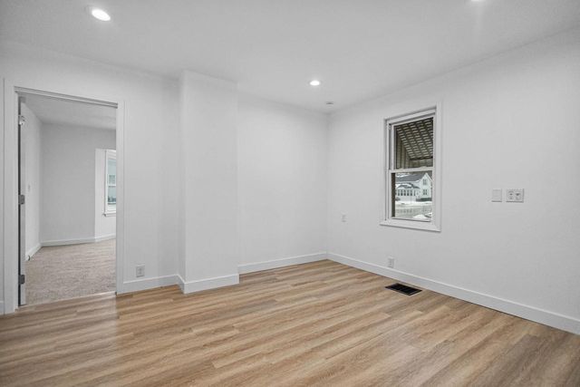 356 W 9TH AVENUE, Oshkosh, WI 54902