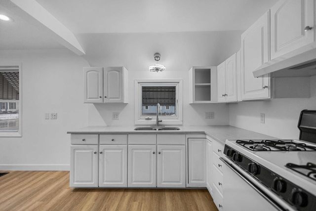 356 W 9TH AVENUE, Oshkosh, WI 54902