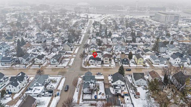 356 W 9TH AVENUE, Oshkosh, WI 54902