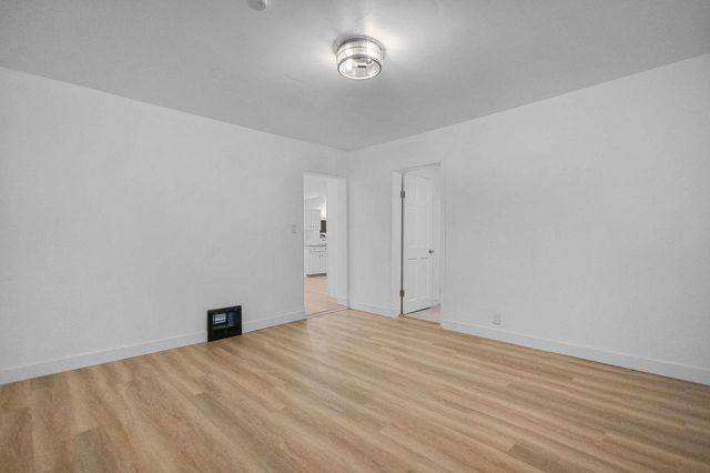 356 W 9TH AVENUE, Oshkosh, WI 54902