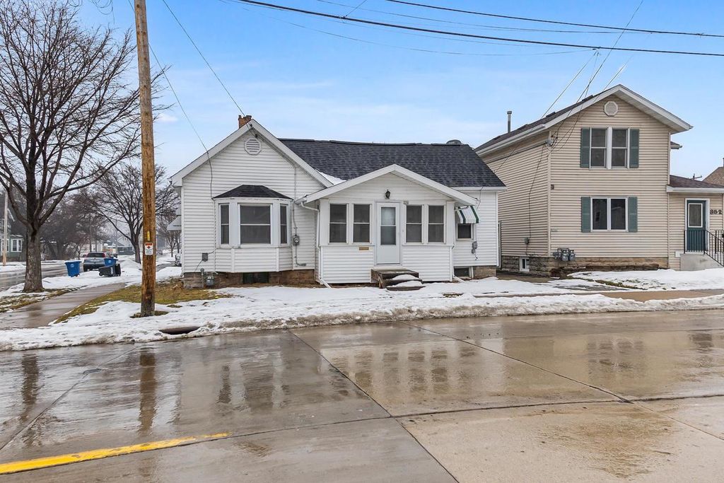 356 W 9TH AVENUE, Oshkosh, WI 54902