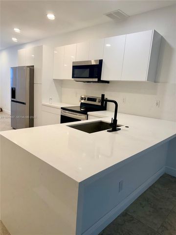 977 NE Trailside Run, Port St. Lucie, Port St Lucie, FL 34983