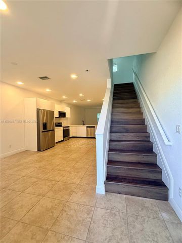 977 NE Trailside Run, Port St. Lucie, Port St Lucie, FL 34983