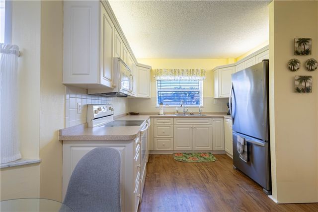 351 N Grove Isle Circle 351, Vero Beach, FL 32962