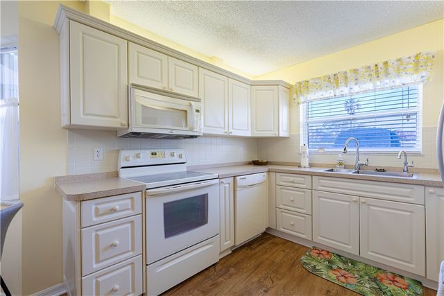 351 N Grove Isle Circle 351, Vero Beach, FL 32962