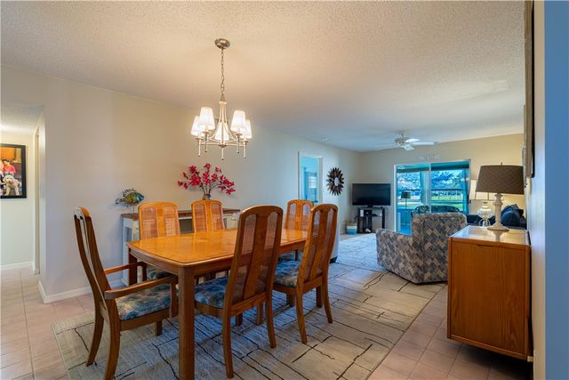 351 N Grove Isle Circle 351, Vero Beach, FL 32962