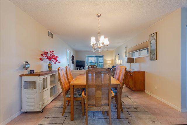 351 N Grove Isle Circle 351, Vero Beach, FL 32962