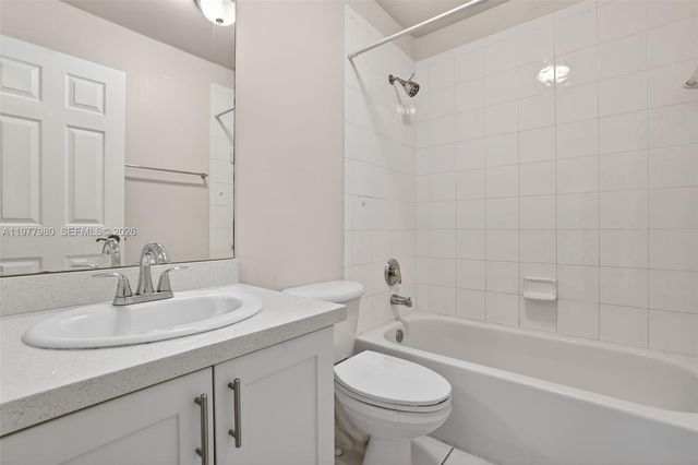 2209 SE 24th Pl 2209, Homestead, FL 33035