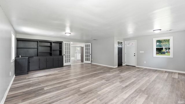 1817 Klug Drive, Fort Wayne, IN 46818