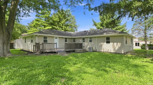 1817 Klug Drive, Fort Wayne, IN 46818