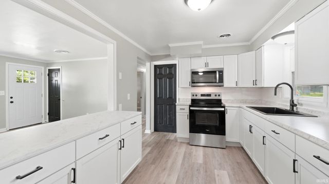 1817 Klug Drive, Fort Wayne, IN 46818