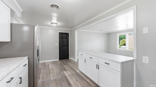 1817 Klug Drive, Fort Wayne, IN 46818