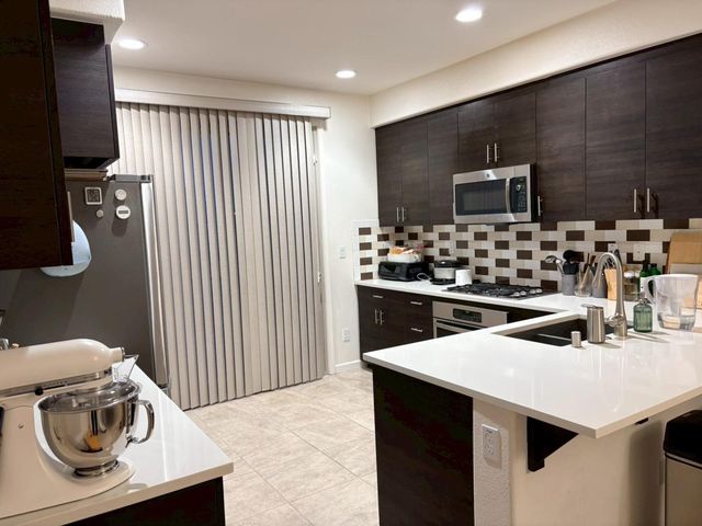 388 Expedition Lane, Milpitas, CA 95035