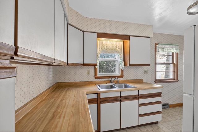 1751 SMITH STREET, Wisconsin Rapids, WI 54494