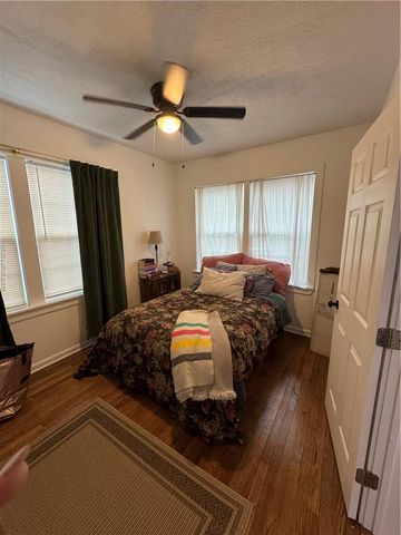 1300 Antone Street, Bryan, TX 77803