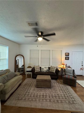 1300 Antone Street, Bryan, TX 77803