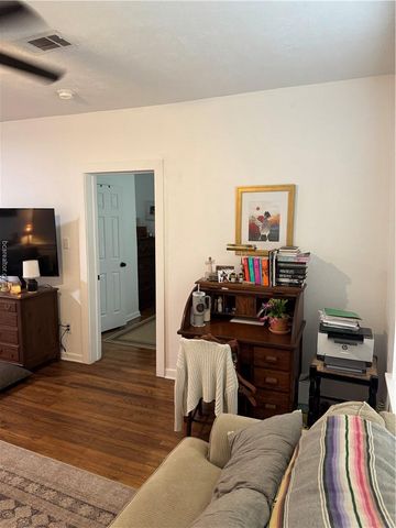 1300 Antone Street, Bryan, TX 77803