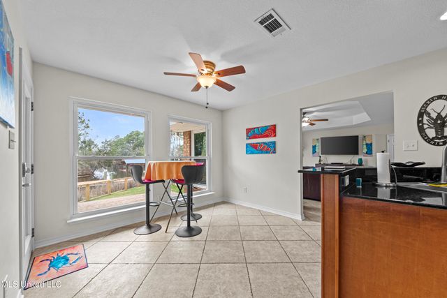 5813 Moreton Place, Ocean Springs, MS 39564