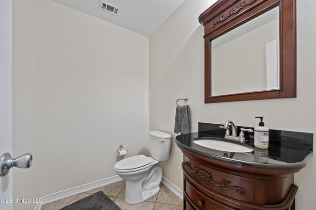 5813 Moreton Place, Ocean Springs, MS 39564