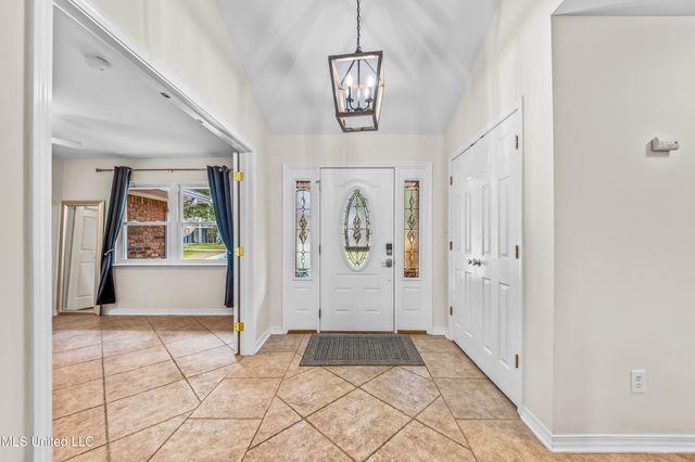 5813 Moreton Place, Ocean Springs, MS 39564