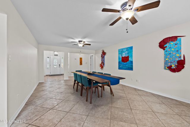 5813 Moreton Place, Ocean Springs, MS 39564