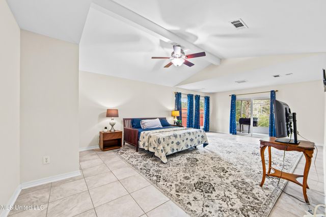 5813 Moreton Place, Ocean Springs, MS 39564