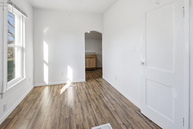 S 746 Front Street, Fremont, OH 43420