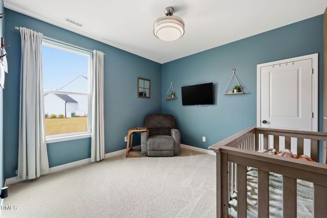 192 Castle Pond Way, Fuquay Varina, NC 27526