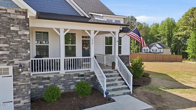 192 Castle Pond Way, Fuquay Varina, NC 27526