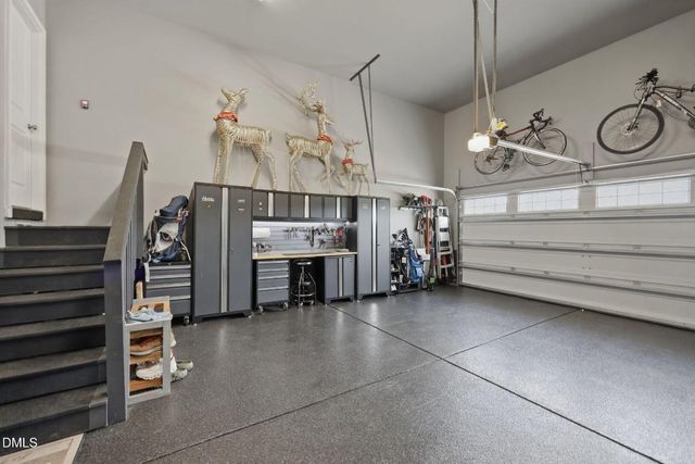 192 Castle Pond Way, Fuquay Varina, NC 27526
