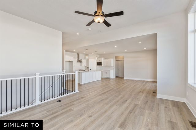 4705 180th Street, Urbandale, IA 50323