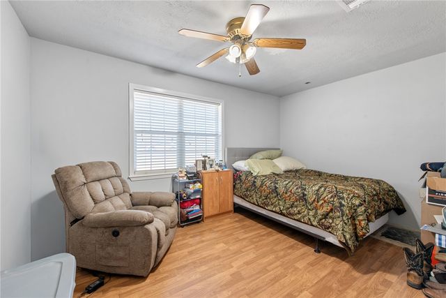 1407 West 6th Street, Caldwell, TX 77836