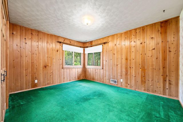1125 Oakview Lane N, Plymouth, MN 55441