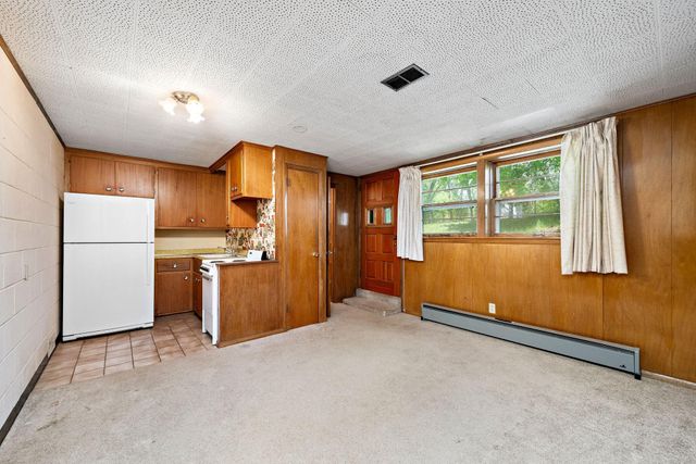 1125 Oakview Lane N, Plymouth, MN 55441