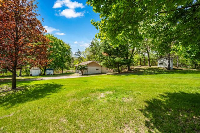 1125 Oakview Lane N, Plymouth, MN 55441