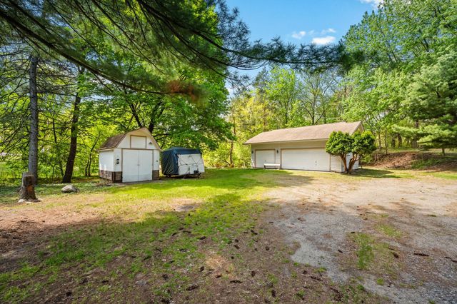 1125 Oakview Lane N, Plymouth, MN 55441