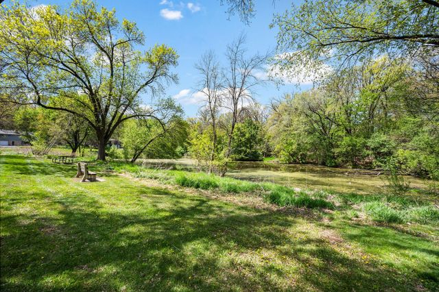 1125 Oakview Lane N, Plymouth, MN 55441