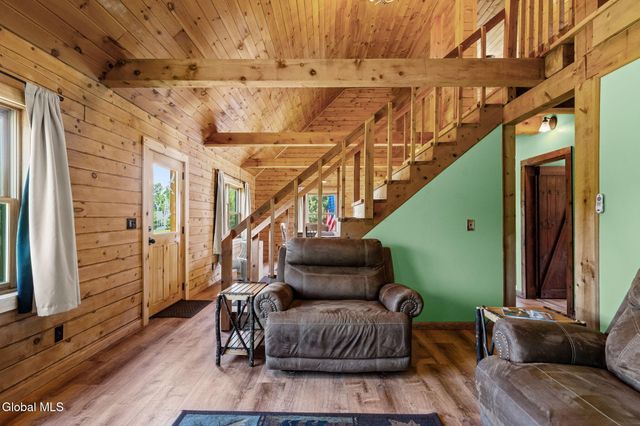 1091 Goldfoot Road, Glenville, NY 12302