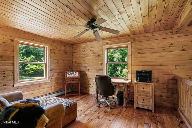1091 Goldfoot Road, Glenville, NY 12302