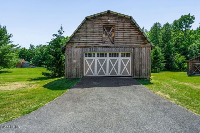 1091 Goldfoot Road, Glenville, NY 12302