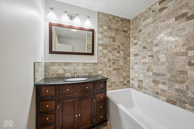 6519 Rothchild Boulevard, Indianapolis, IN 46278