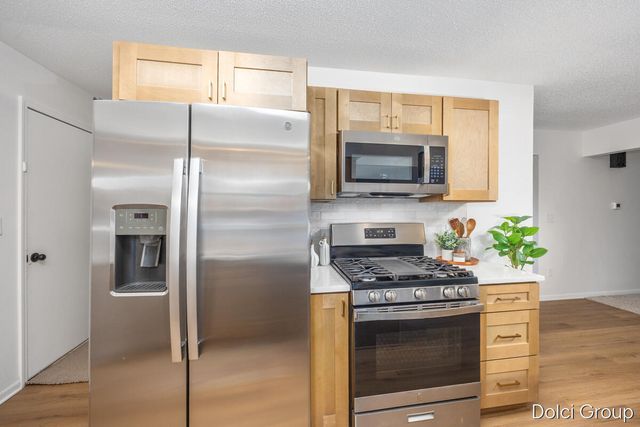4161 Kings Row Court NW, Grand Rapids, MI 49534